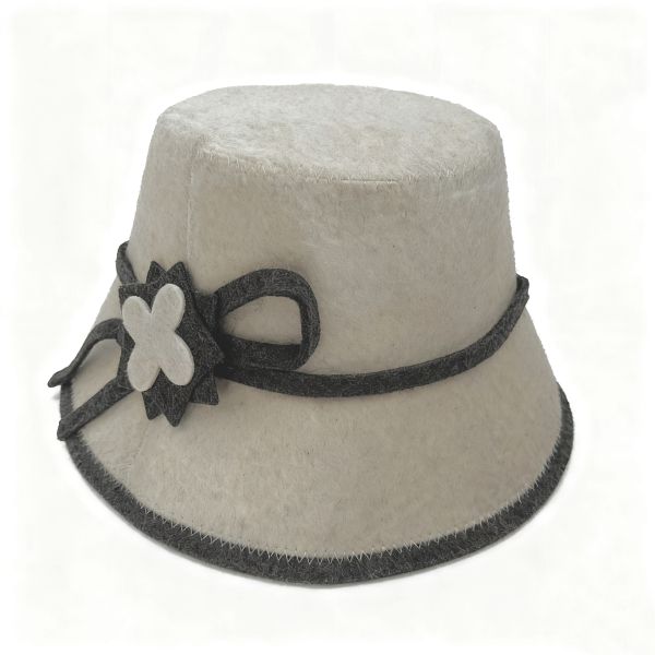 Saunahut, Filzbadehut, Saunamütze aus Wollfilz weiss mit Blume